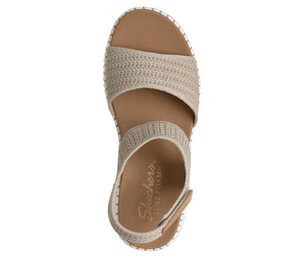 Skechers Women | Wilshire Blvd - Summertime Inspo