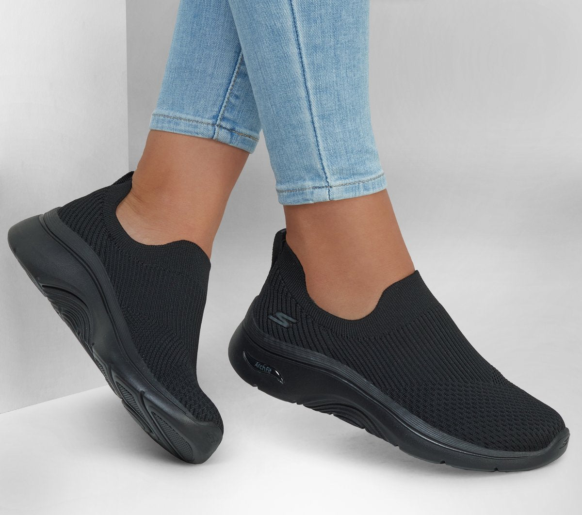 Skechers Women | GO WALK Arch Fit 2.0 - Paityn