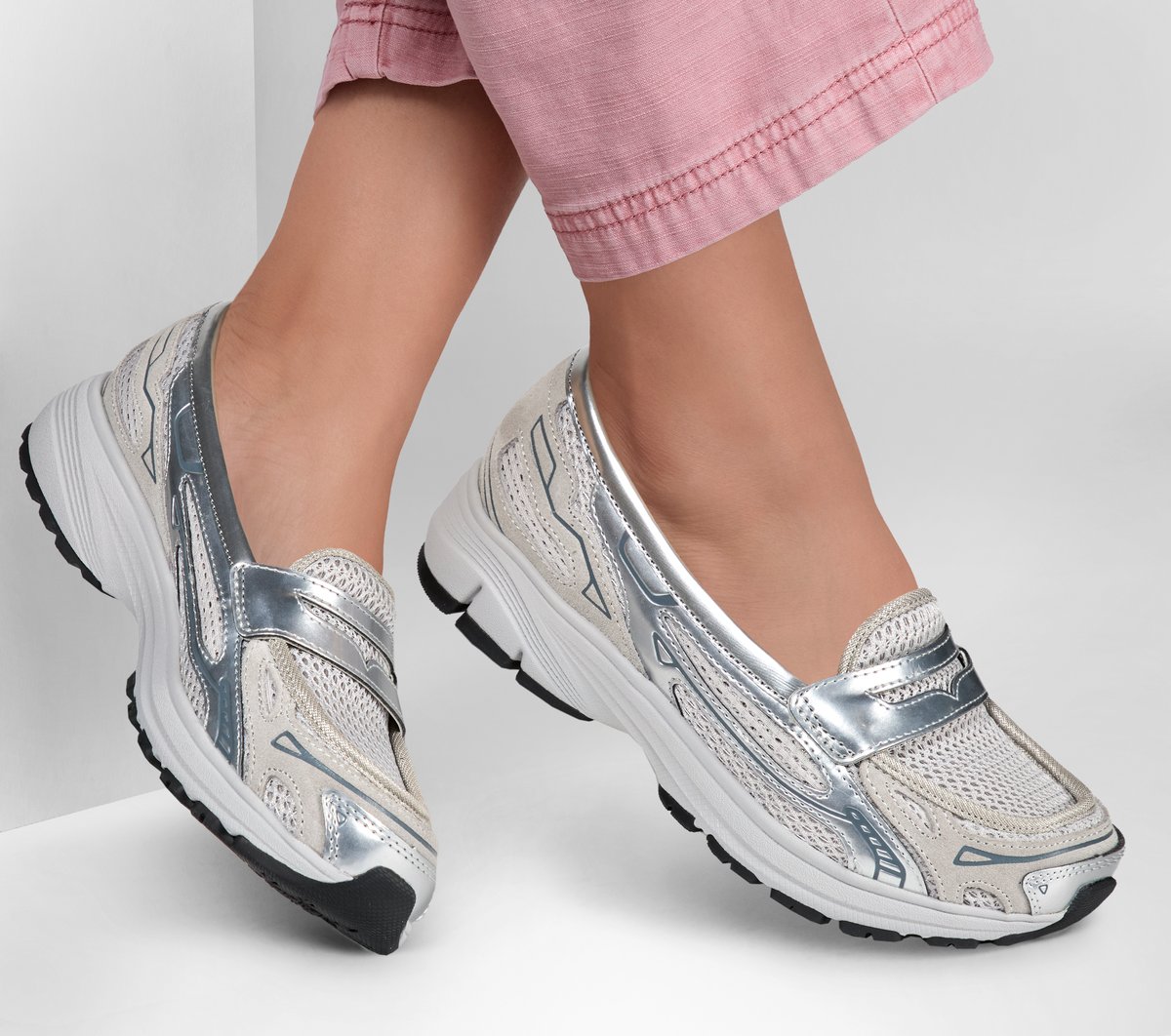 Skechers Women | Var-City